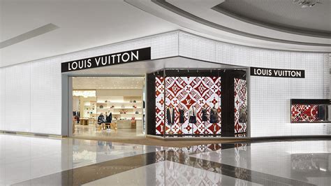 louis vuitton official website dubai|dubai louis vuitton store.